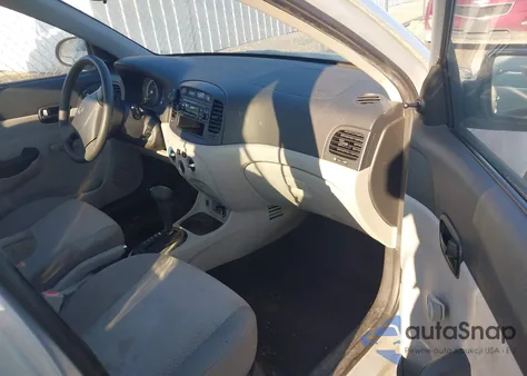 2009 Hyundai Accent Gls z USA, uszkodzony, nr VIN KMHCM46C09U299016